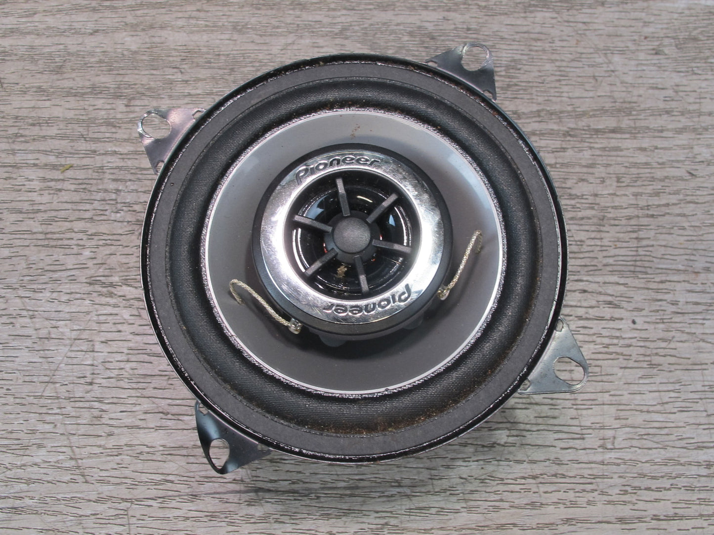 Set of 2 Pioneer TS-G1042R 4" 2-WAY Speaker 25W RMS 120W Peak Power