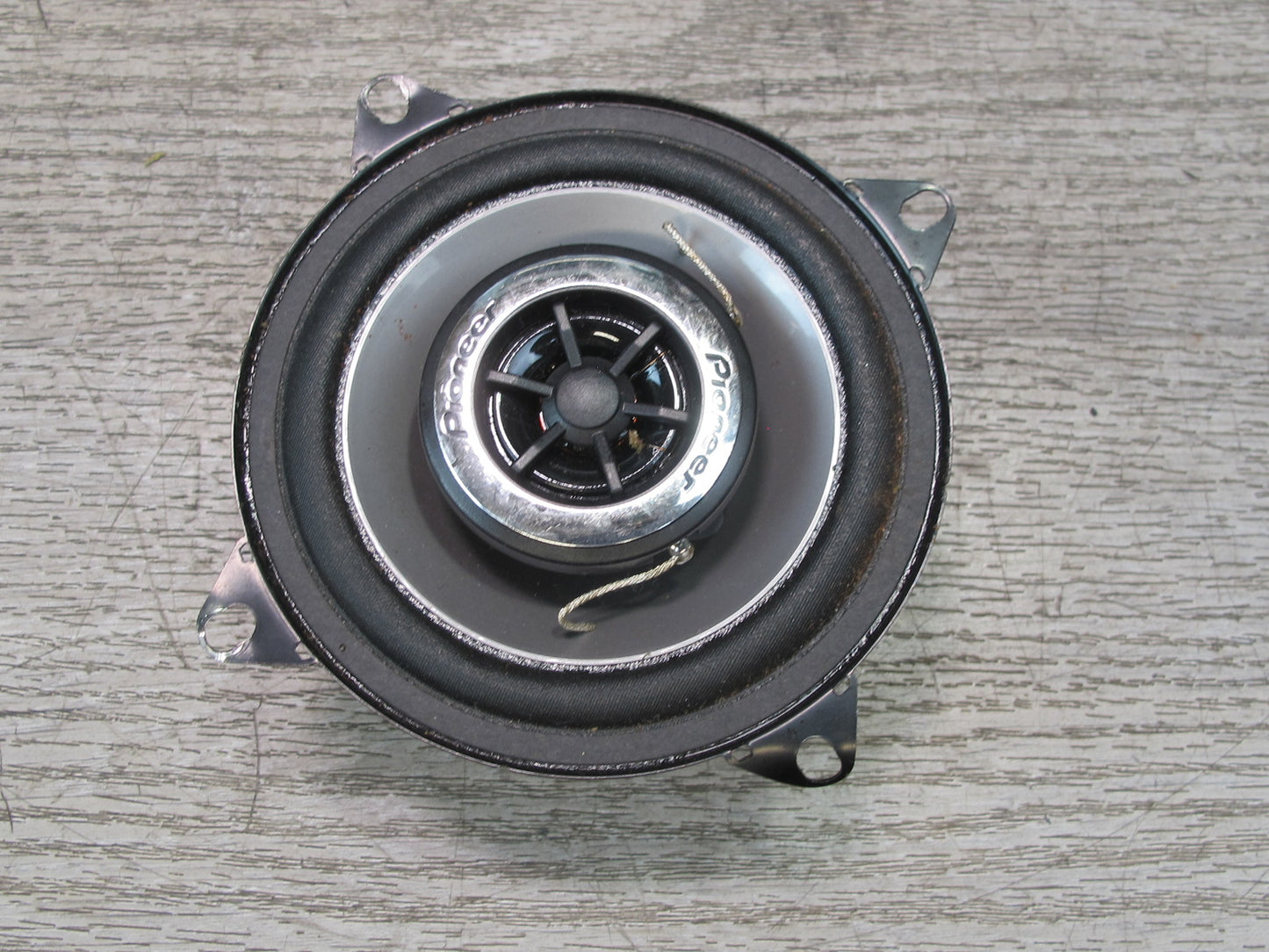 Set of 2 Pioneer TS-G1042R 4" 2-WAY Speaker 25W RMS 120W Peak Power