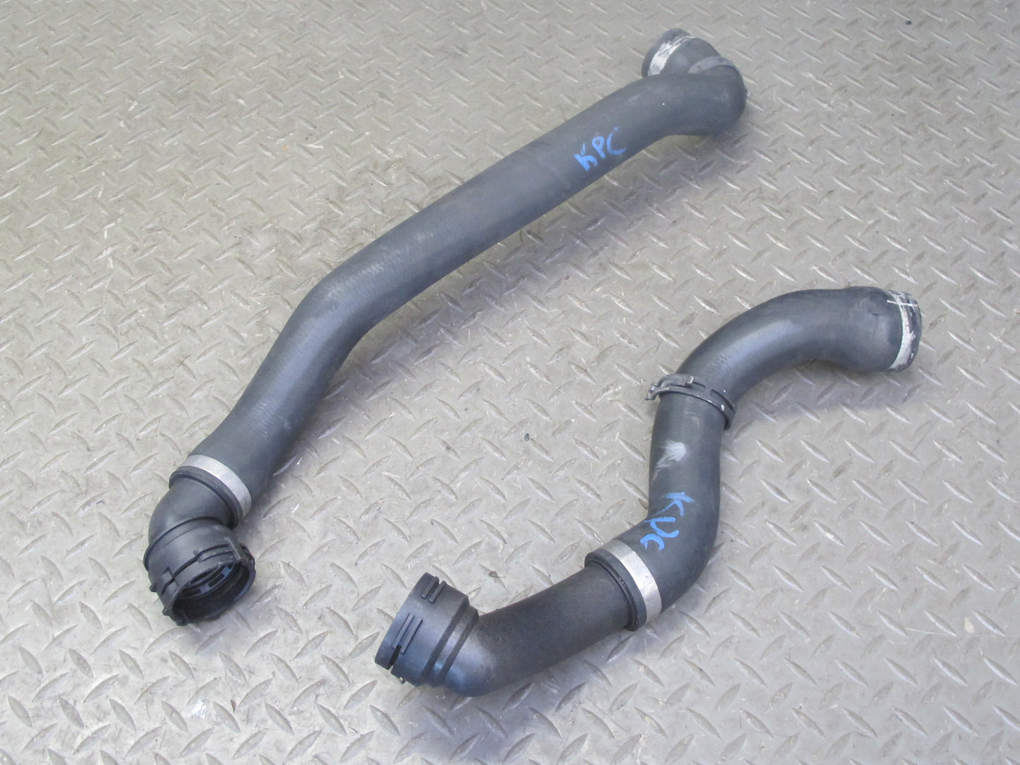 2003-2006 Porsche Cayenne 955 4.5L Turbo Engine Radiator Hose Pipe Line Set