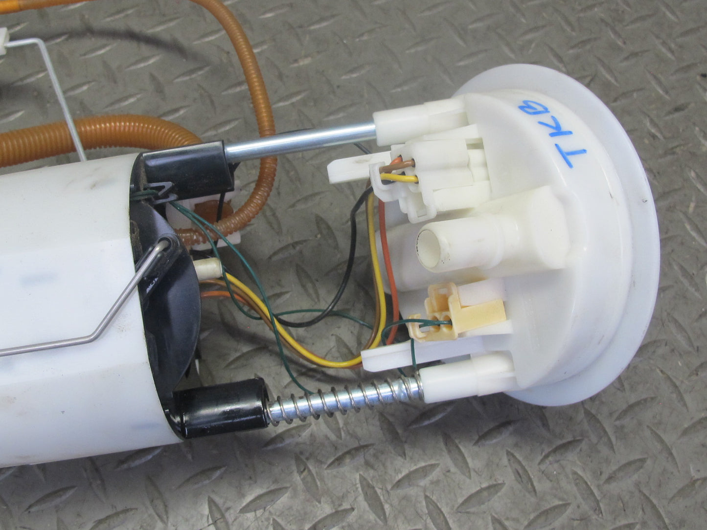 2008-2013 BMW E90 E92 E93 M3 S65 Fuel Pump Level Sensor Sending Unit Set