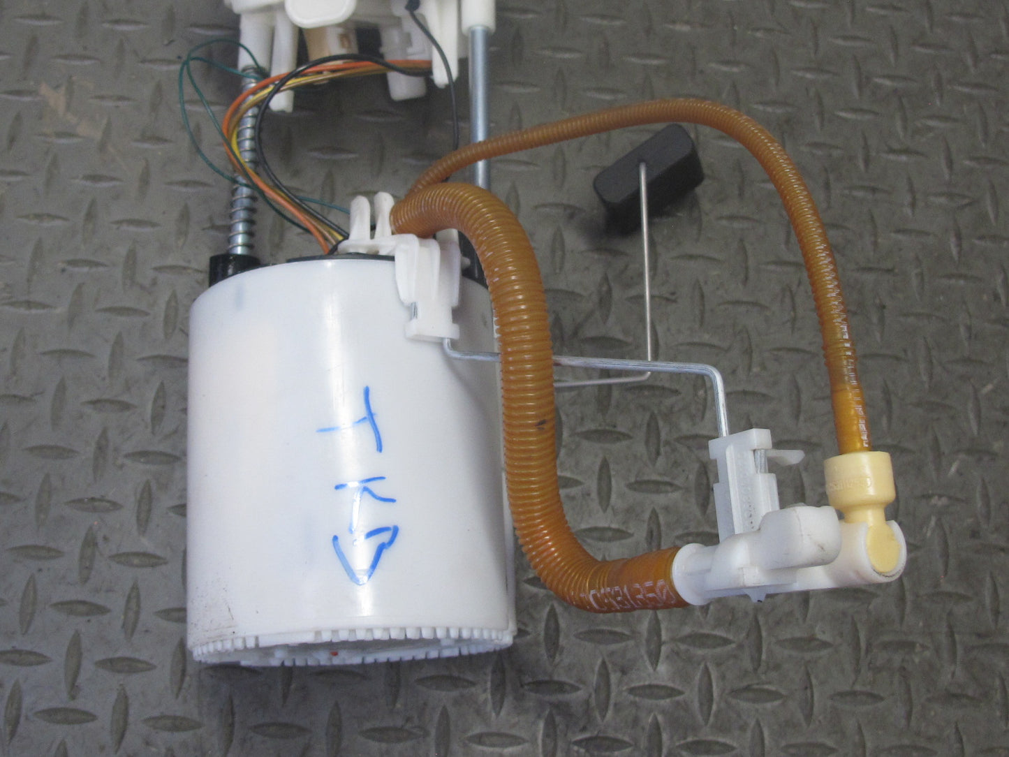 2008-2013 BMW E90 E92 E93 M3 S65 Fuel Pump Level Sensor Sending Unit Set