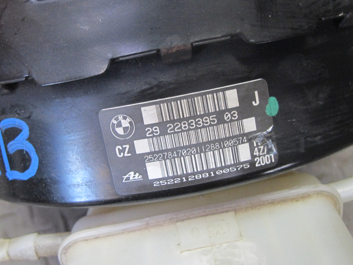 2008-2013 BMW E90 E92 E93 M3 328i 335i Brake Master Cylinder Booster Reservoir
