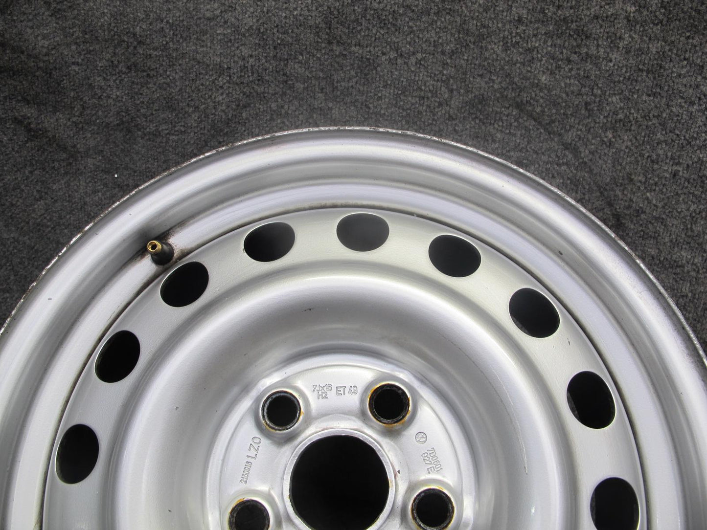 97-03 VW Eurovan T4 Factory R16" Steel Wheel Rim 16x7J ET49 5x112 7D0601027E OEM
