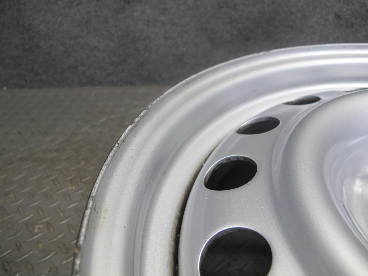 97-03 VW Eurovan T4 Factory R16" Steel Wheel Rim 16x7J ET49 5x112 7D0601027E OEM