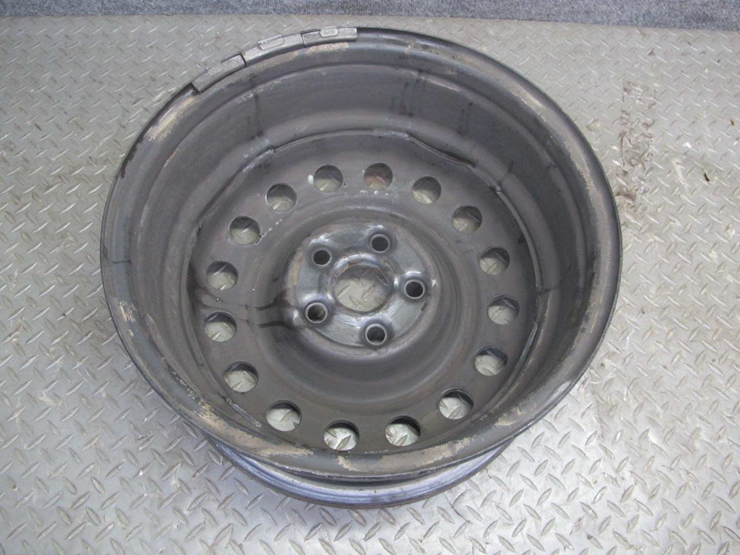 97-03 VW Eurovan T4 Factory R16" Steel Wheel Rim 16x7J ET49 5x112 7D0601027E OEM