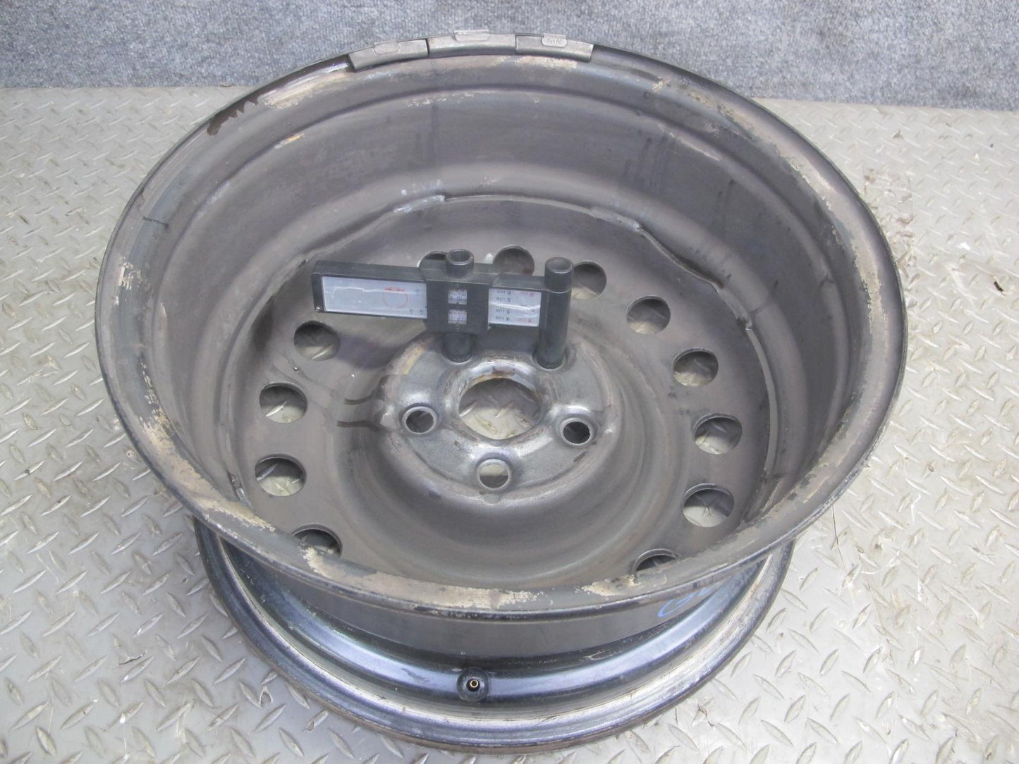 97-03 VW Eurovan T4 Factory R16" Steel Wheel Rim 16x7J ET49 5x112 7D0601027E OEM
