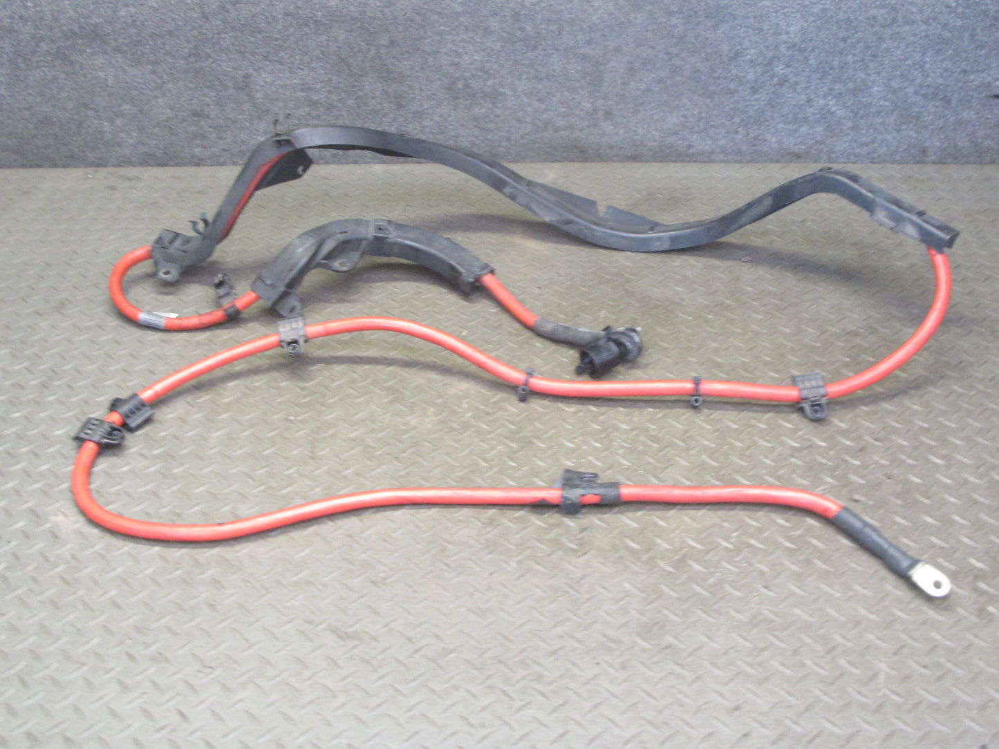 2008-2013 BMW E90 E92 E93 M3 Lead Positive Battery Cable 9125035