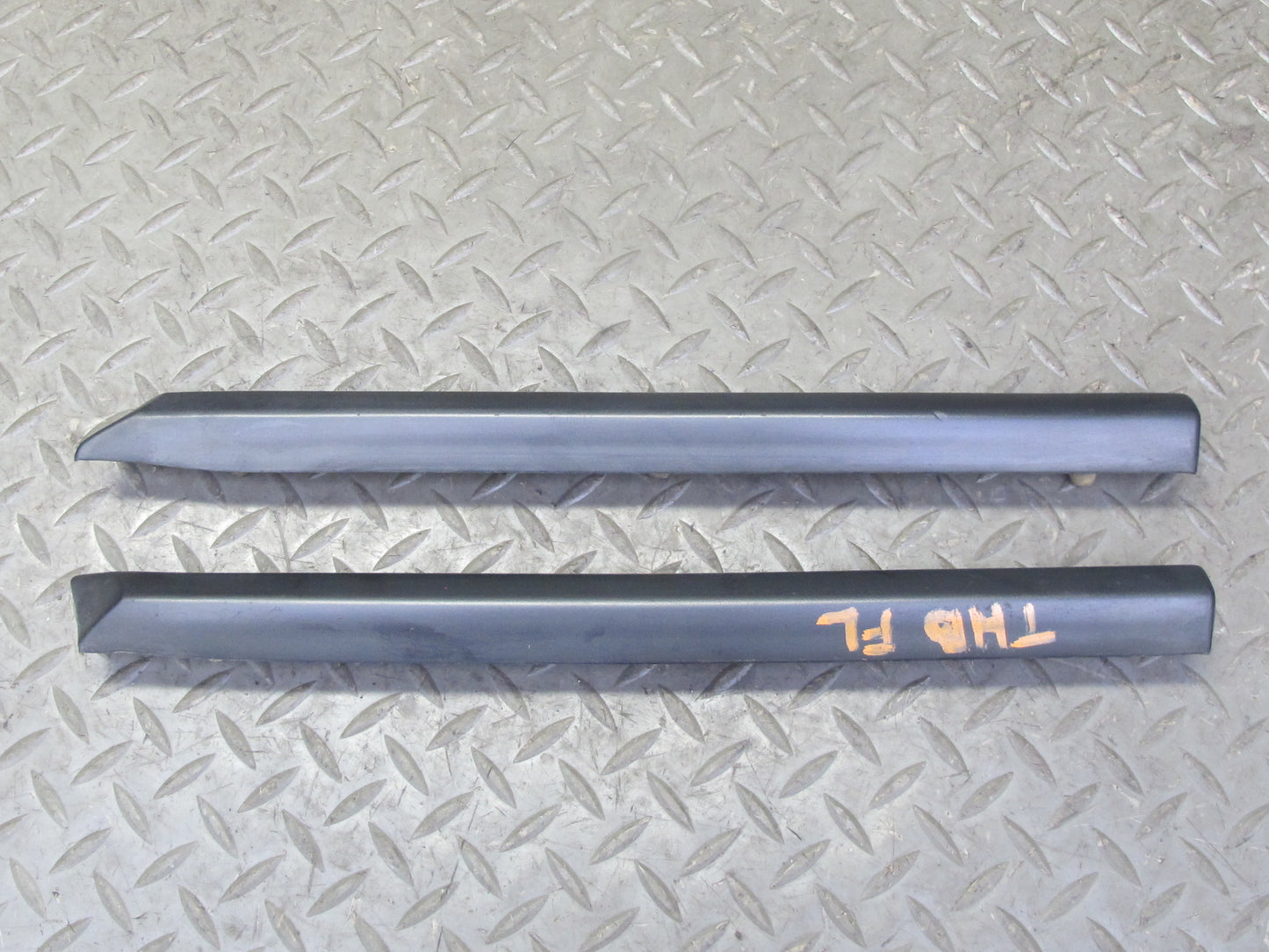94-99 BMW E36 328iC Coupe Convertible Fender Door Rear Quarter Trim Molding Set