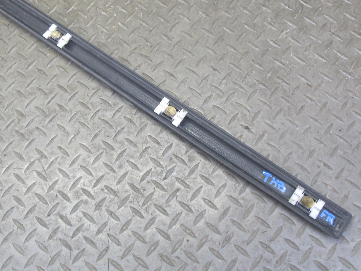 94-99 BMW E36 328iC Coupe Convertible Fender Door Rear Quarter Trim Molding Set