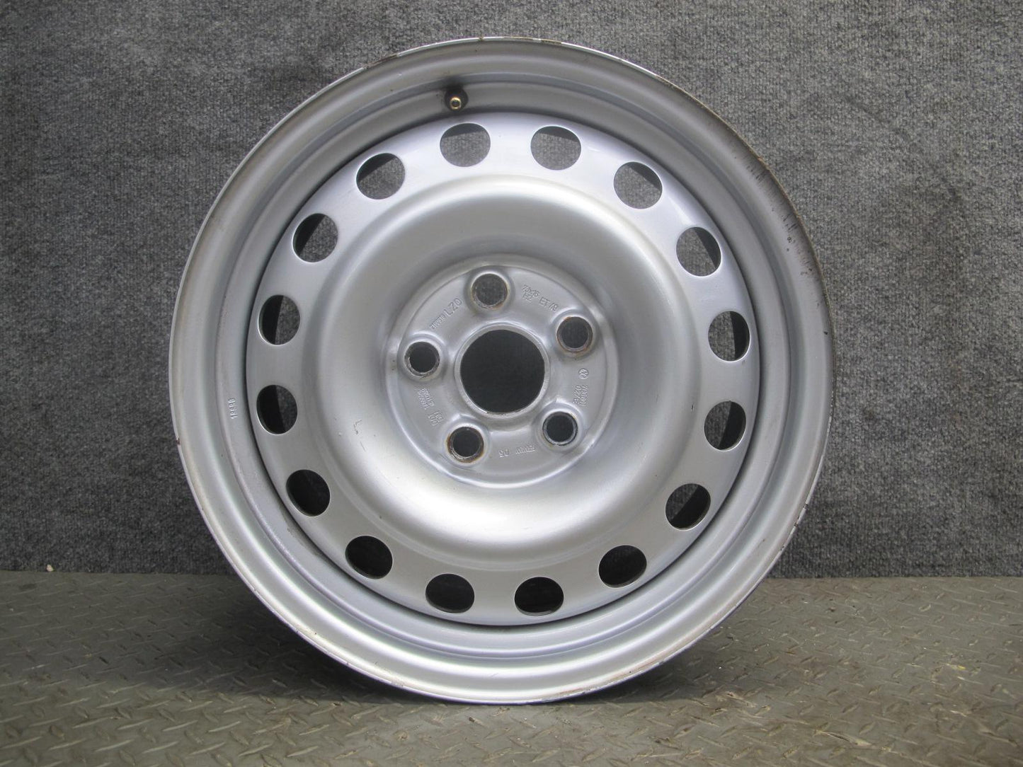 97-03 VW Eurovan T4 Factory R16" Steel Wheel Rim 16x7J ET49 5x112 7D0601027E OEM
