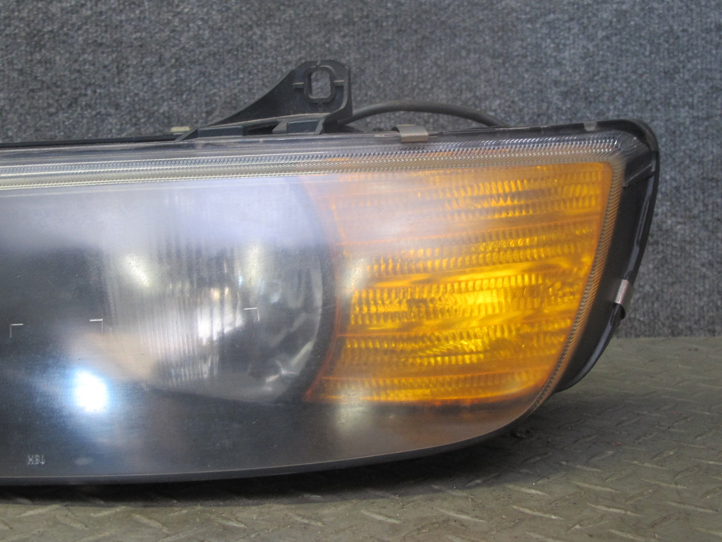 96-99 BMW E36/7 Z3 Front Left Driver Side Halogen Headlight Lamp OEM