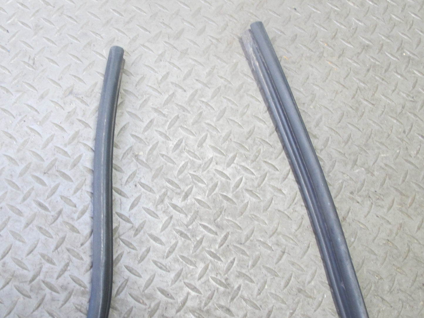 96-02 BMW E36/7 Z3 Set of 4 Front Hood Bonnet Weatherstrip Rubber Seal OEM