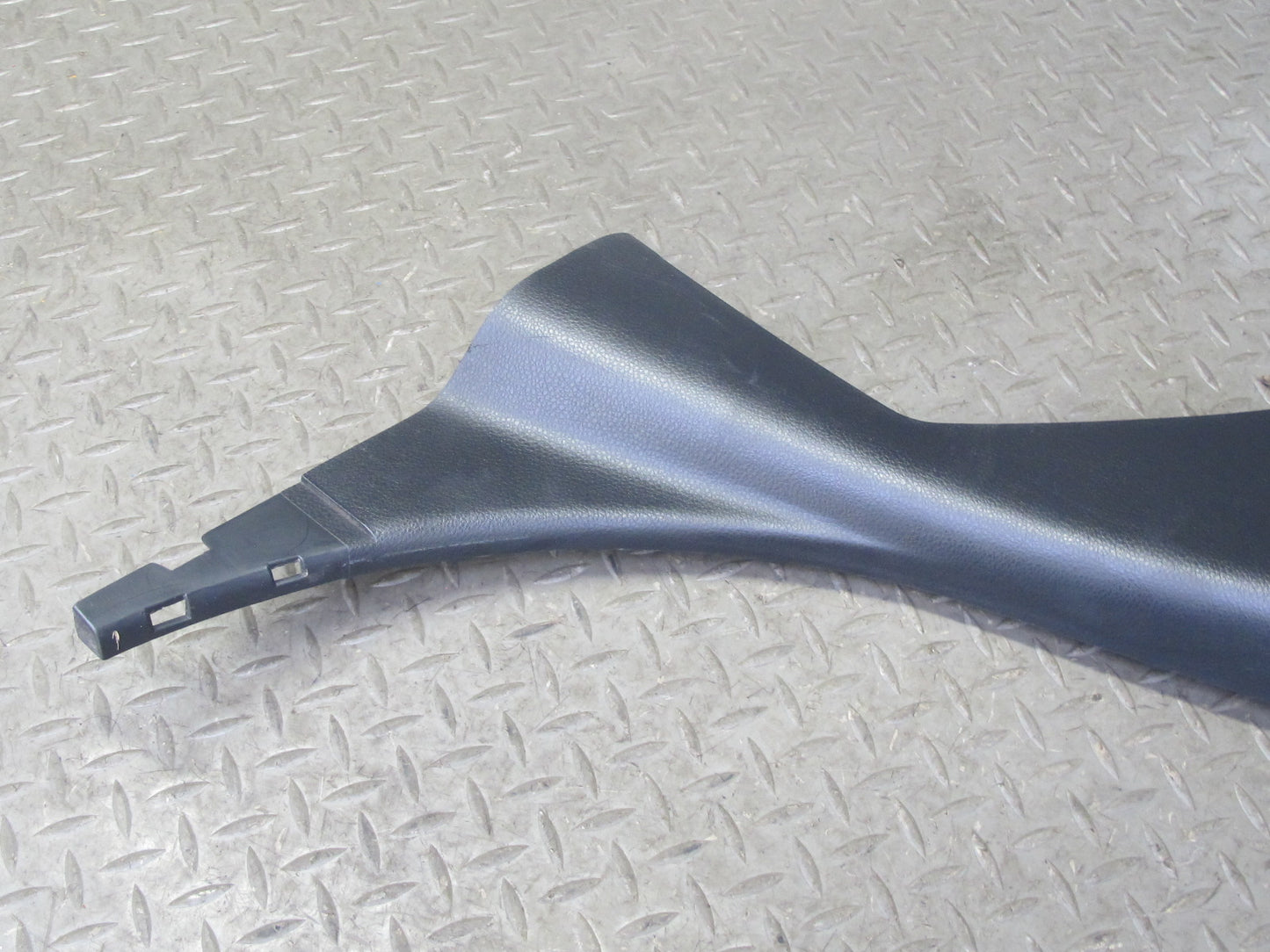 04-09 Nissan 350Z Z33 Convert Rear Left Right Lower B Pillar Trim Set Black OEM