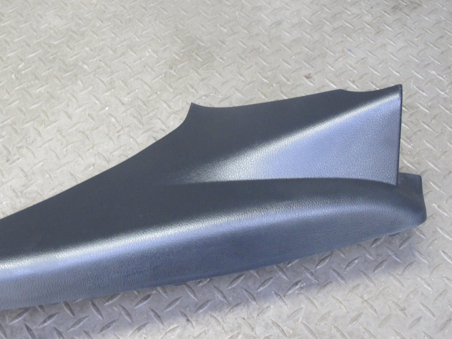 04-09 Nissan 350Z Z33 Convert Rear Left Right Lower B Pillar Trim Set Black OEM