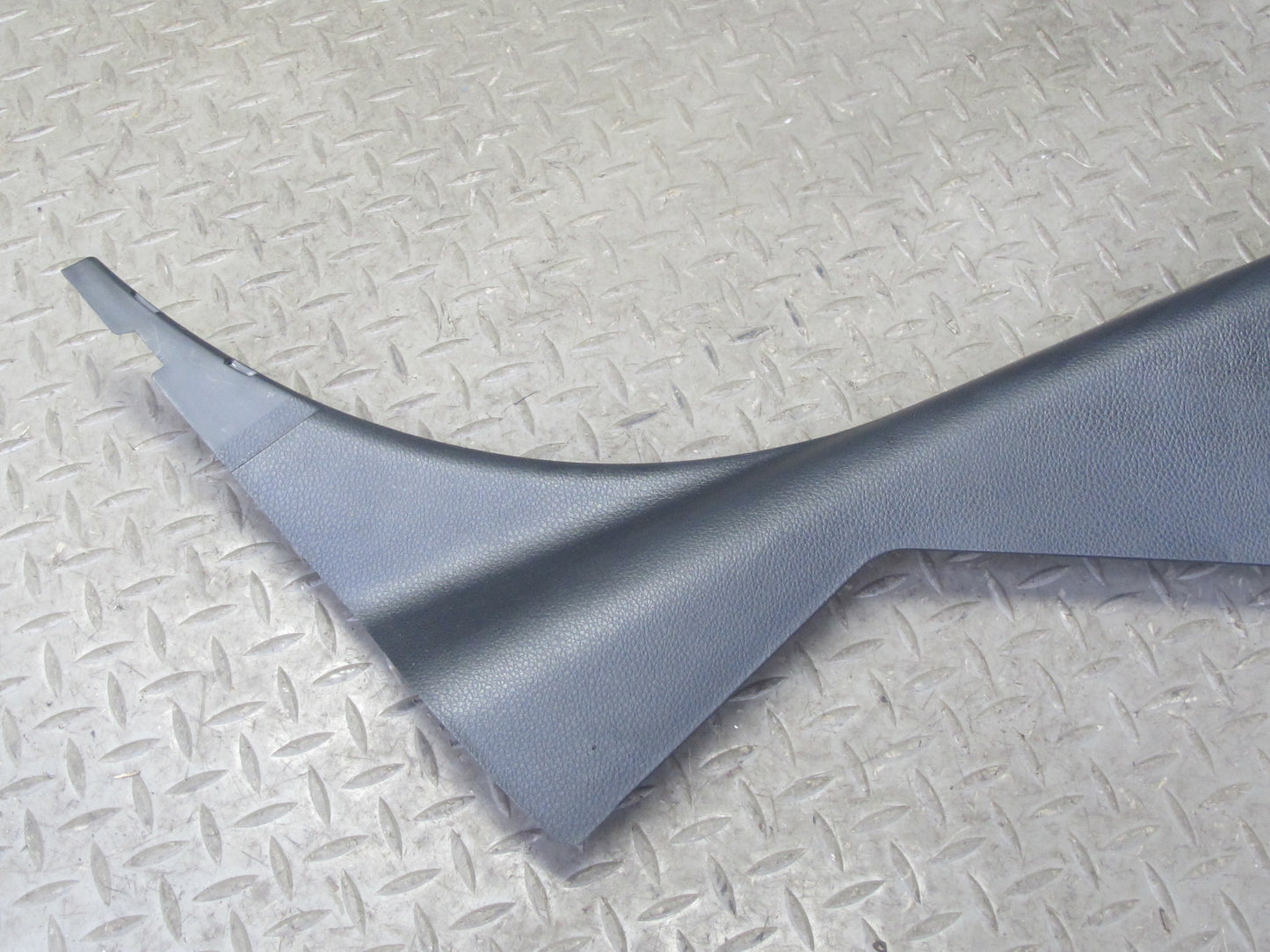 04-09 Nissan 350Z Z33 Convert Rear Left Right Lower B Pillar Trim Set Black OEM