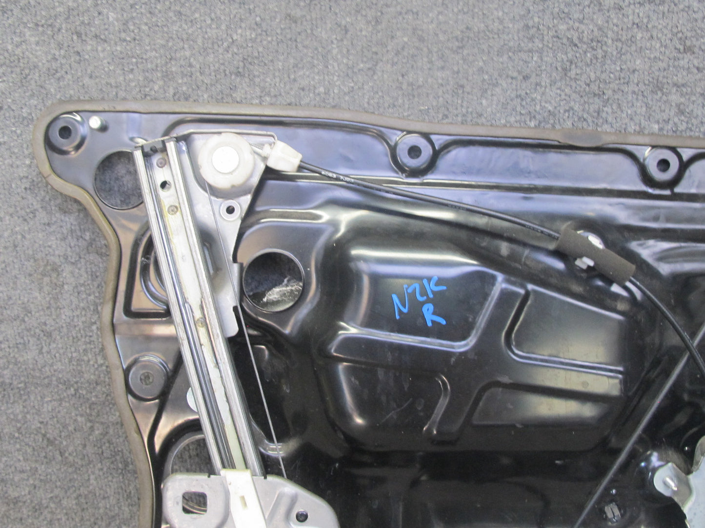 04-09 Nissan 350Z Z33 Conv Right Door Window Regulator w Motor & Mount Panel OEM