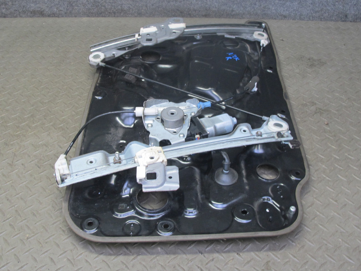 04-09 Nissan 350Z Z33 Conv Right Door Window Regulator w Motor & Mount Panel OEM