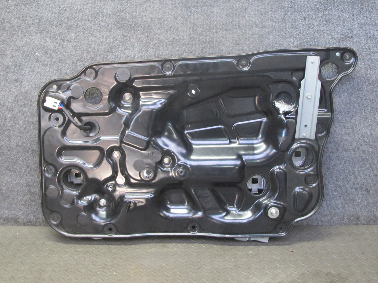 04-09 Nissan 350Z Z33 Conv Right Door Window Regulator w Motor & Mount Panel OEM