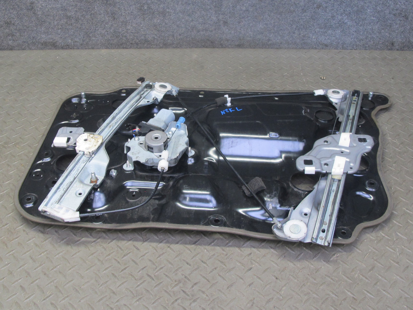 04-09 Nissan 350Z Z33 Conv Left Door Window Regulator w Motor & Mount Panel OEM