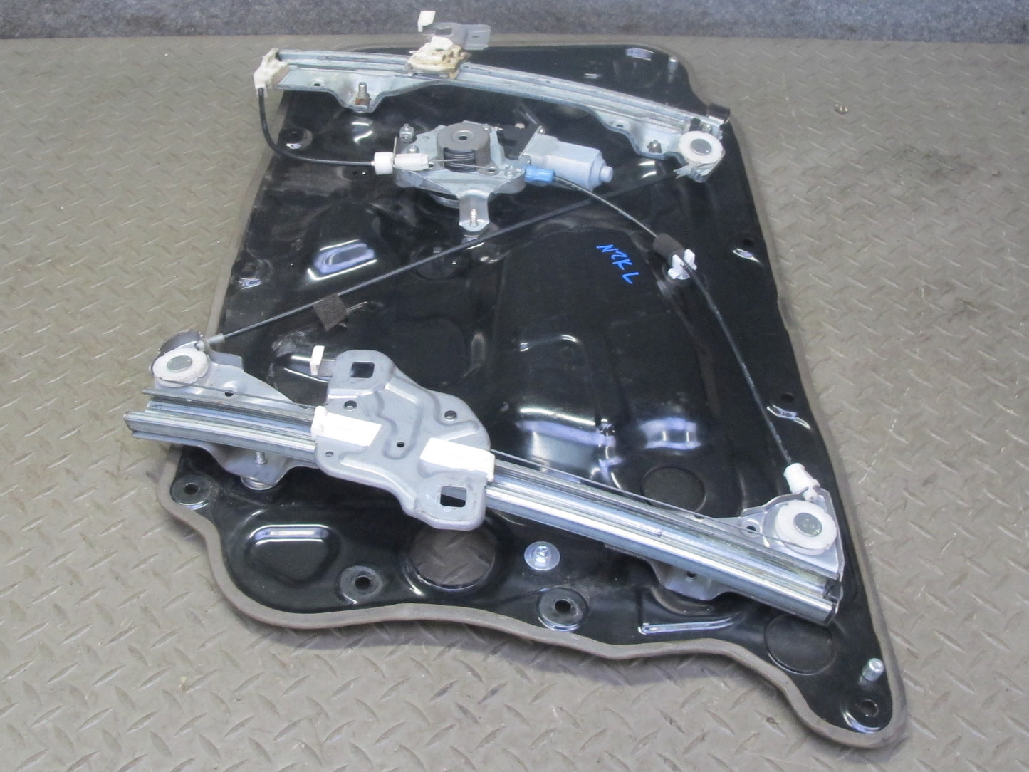 04-09 Nissan 350Z Z33 Conv Left Door Window Regulator w Motor & Mount Panel OEM