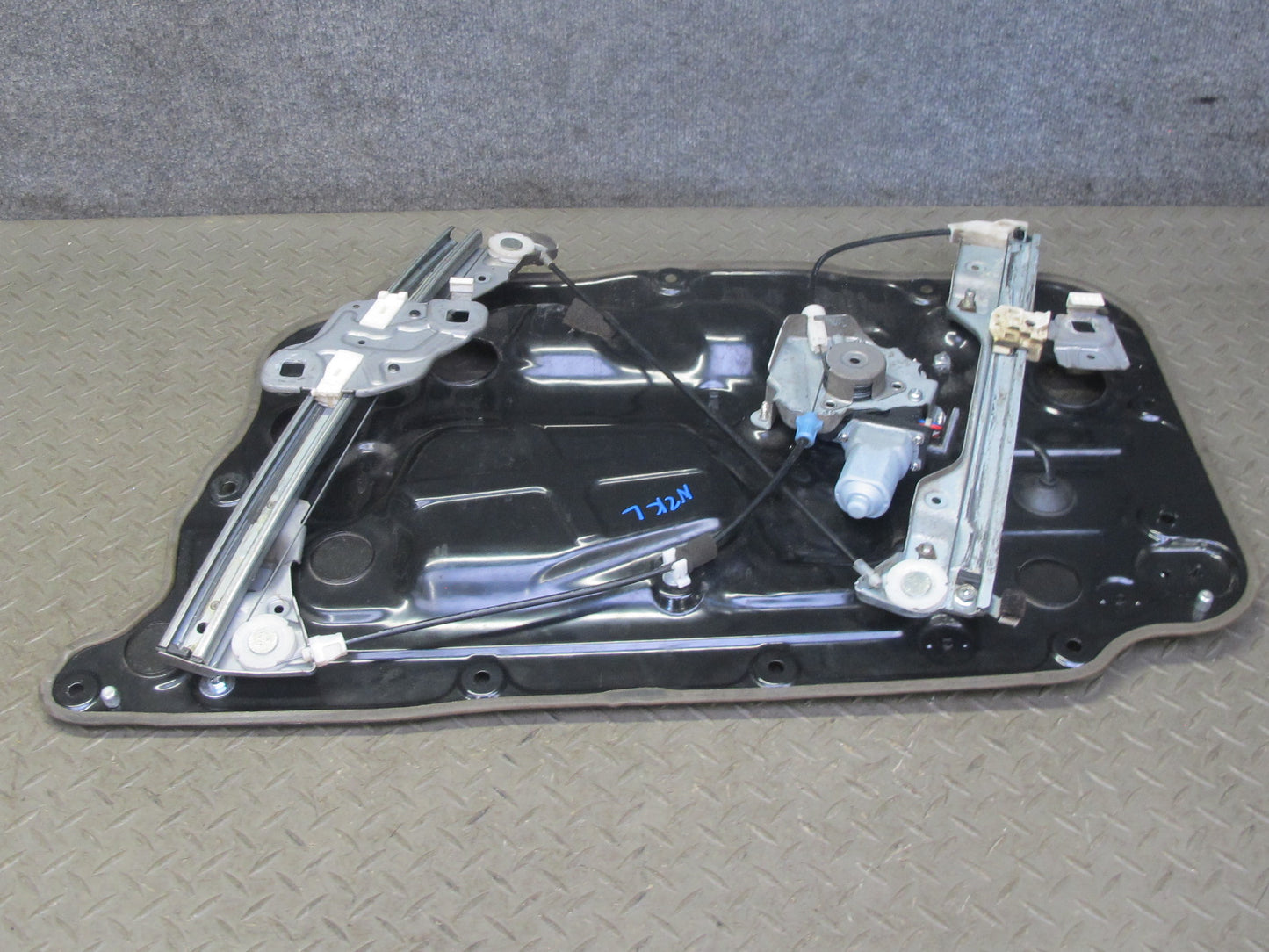 04-09 Nissan 350Z Z33 Conv Left Door Window Regulator w Motor & Mount Panel OEM