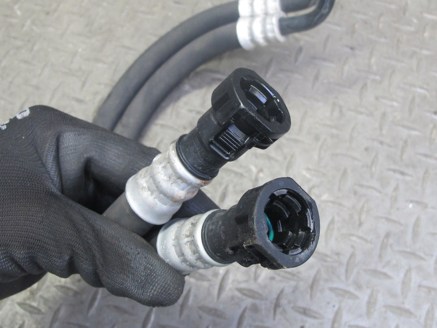 07-08 BMW E86 E85 Z4 N52 3.0L Transmission Oil Cooler Hose Pipe Line Set OEM