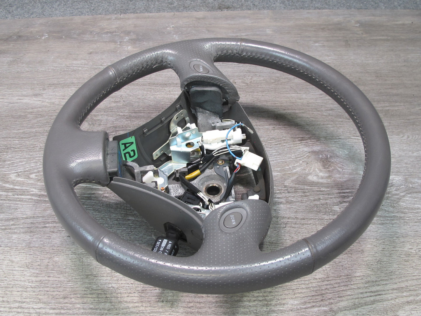 01-05 Lexus GS300 Leather Steering w Cruise Control & Shifters Charcoal 83K OEM