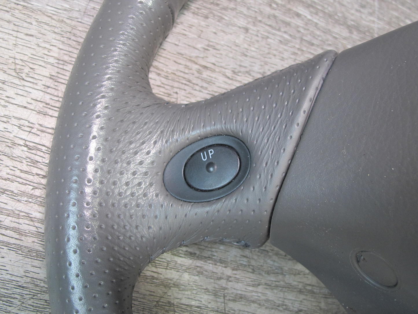 01-05 Lexus GS300 Leather Steering w Cruise Control & Shifters Charcoal 83K OEM