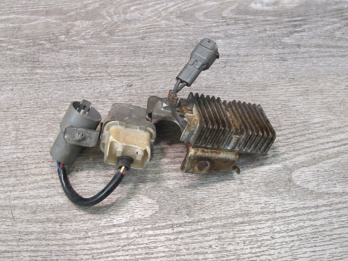 86-91 Toyota Supra MA70L MK3 Fuel Pump Relay w Resistor OEM