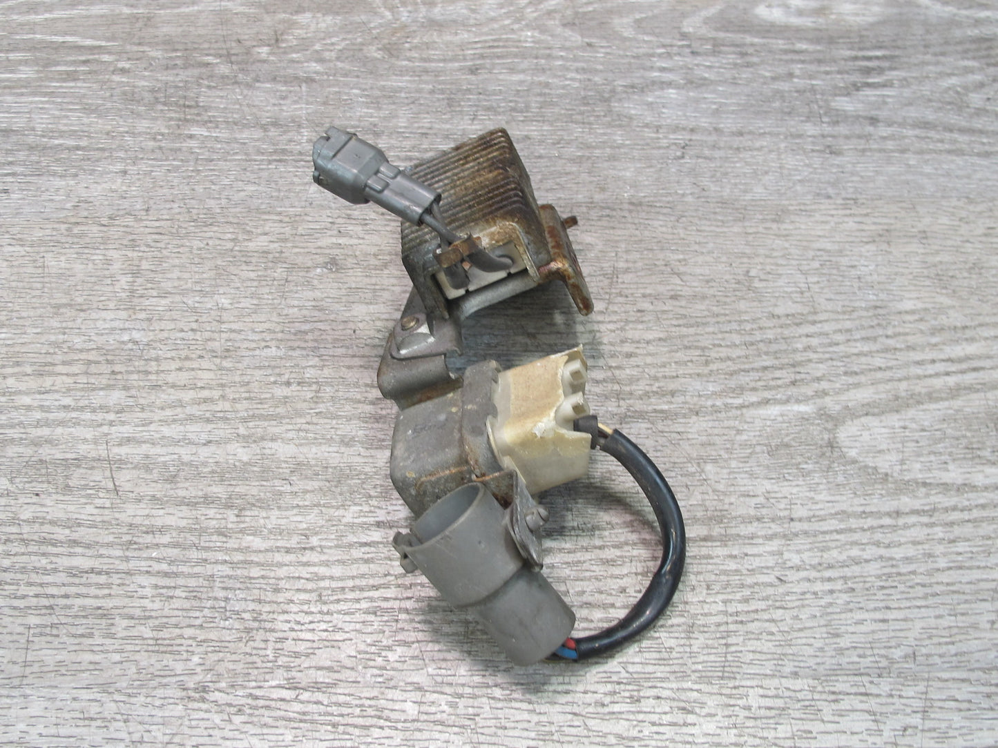 86-91 Toyota Supra MA70L MK3 Fuel Pump Relay w Resistor OEM