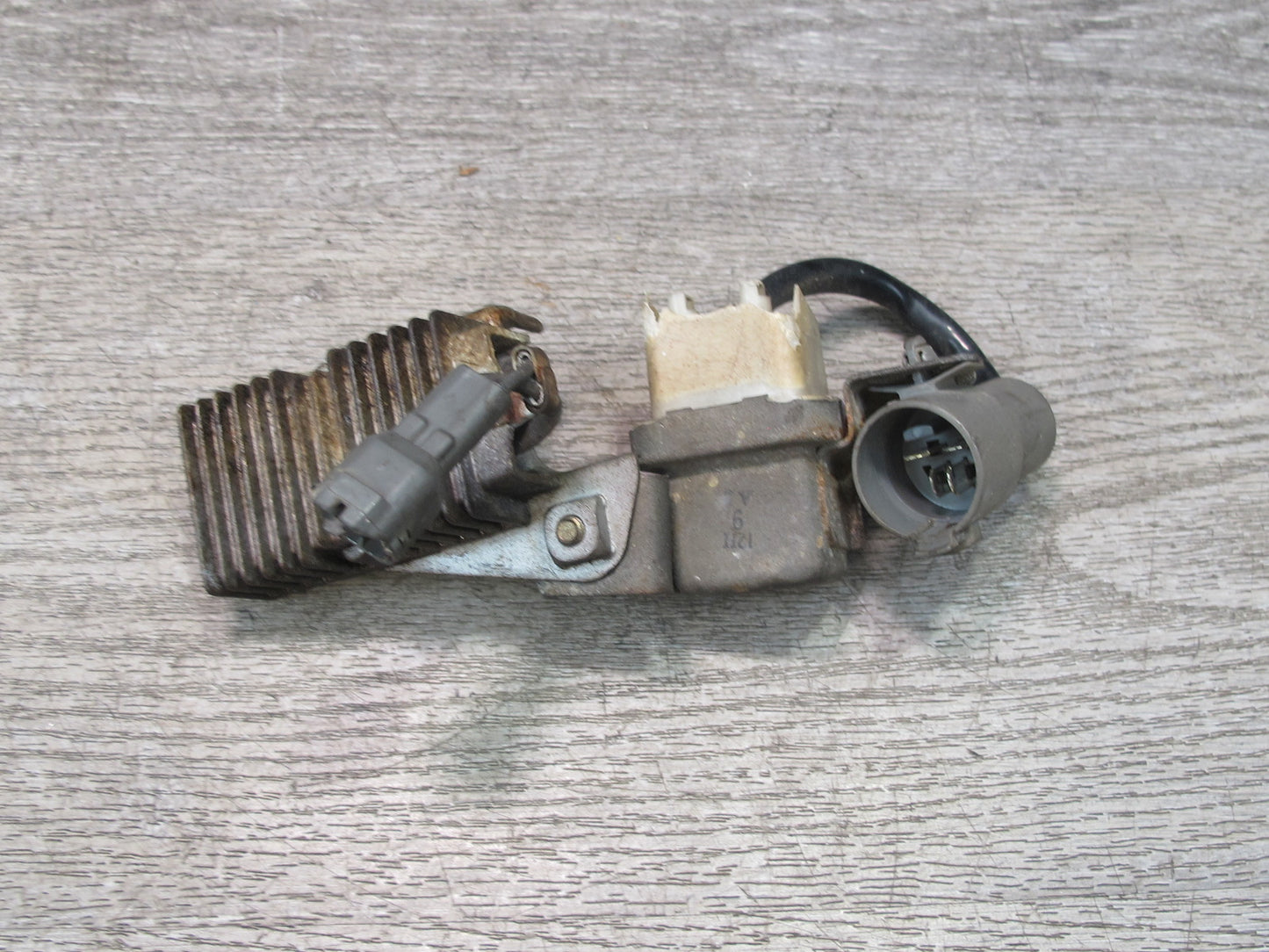 86-91 Toyota Supra MA70L MK3 Fuel Pump Relay w Resistor OEM