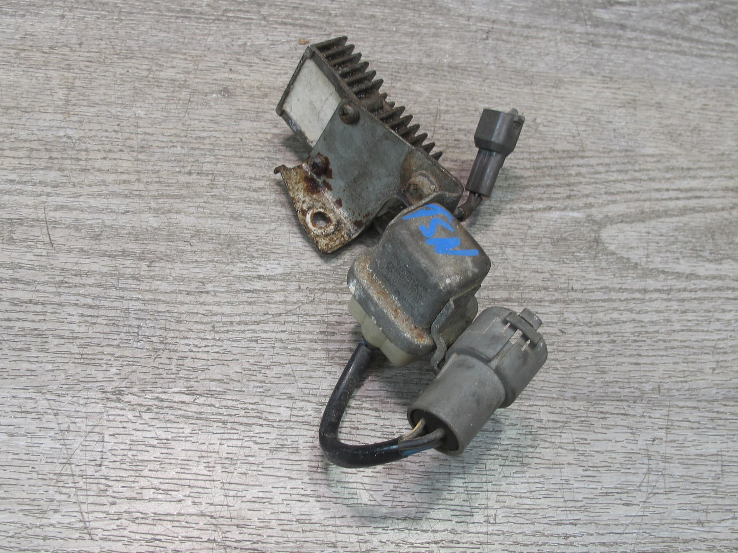 86-91 Toyota Supra MA70L MK3 Fuel Pump Relay w Resistor OEM