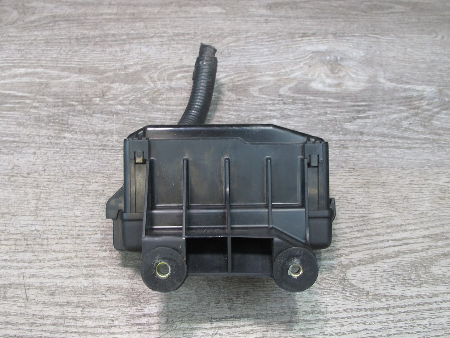 01-05 Lexus JZS160L GS430 GS300 Underhood Fuse Relay Box 3138XA2 OEM