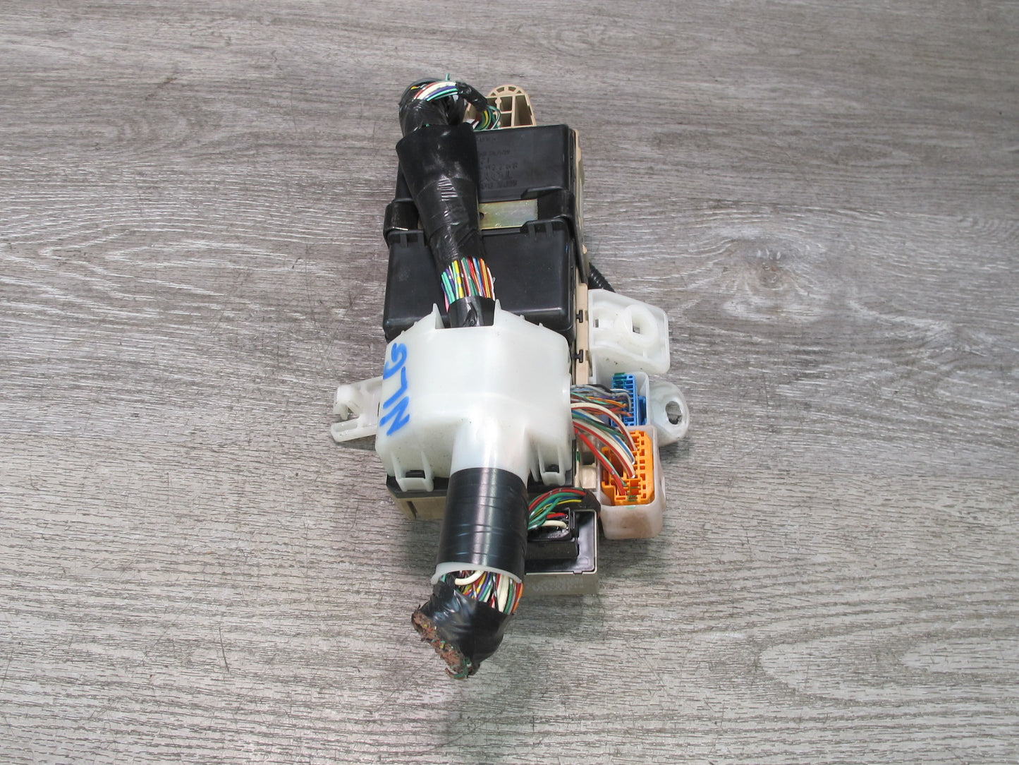 01-05 Lexus JZS160L GS430 GS300 Dash Left Fuse Relay Box Module w MPX Module OEM