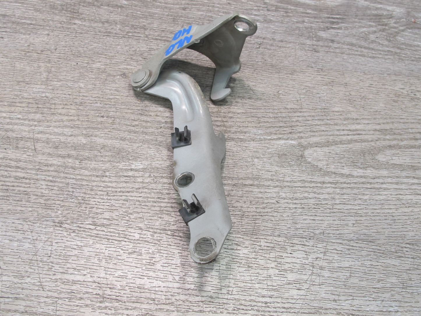 98-05 Lexus JZS160L GS400 GS430 GS300 Set of 2 Front Left & Right Hood Hinge OEM