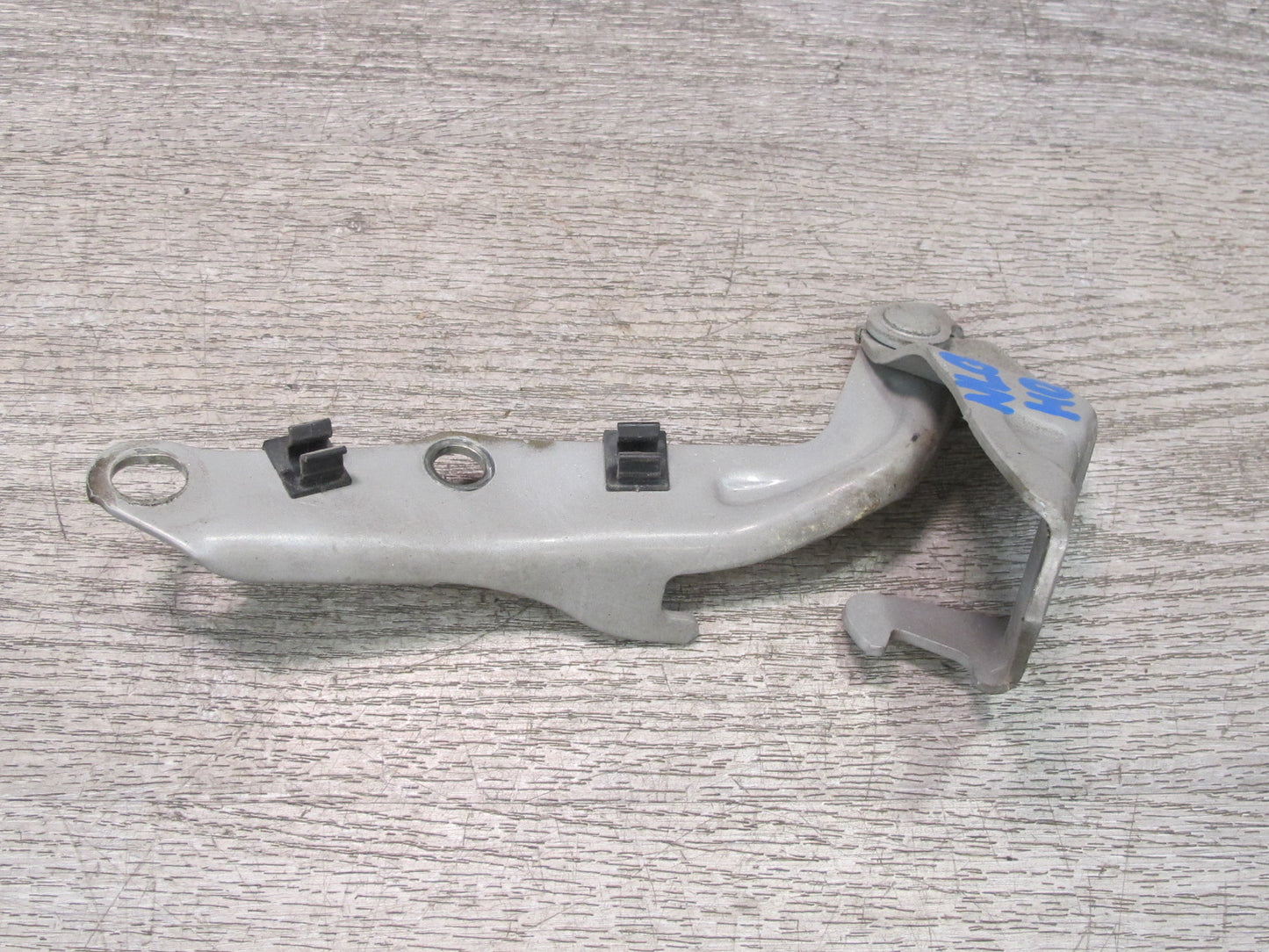 98-05 Lexus JZS160L GS400 GS430 GS300 Set of 2 Front Left & Right Hood Hinge OEM
