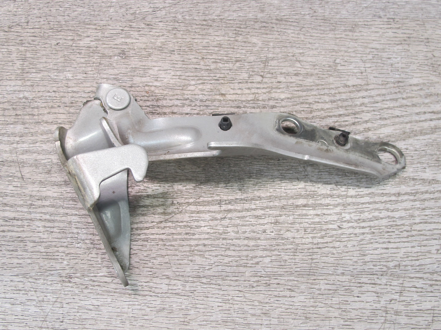 98-05 Lexus JZS160L GS400 GS430 GS300 Set of 2 Front Left & Right Hood Hinge OEM