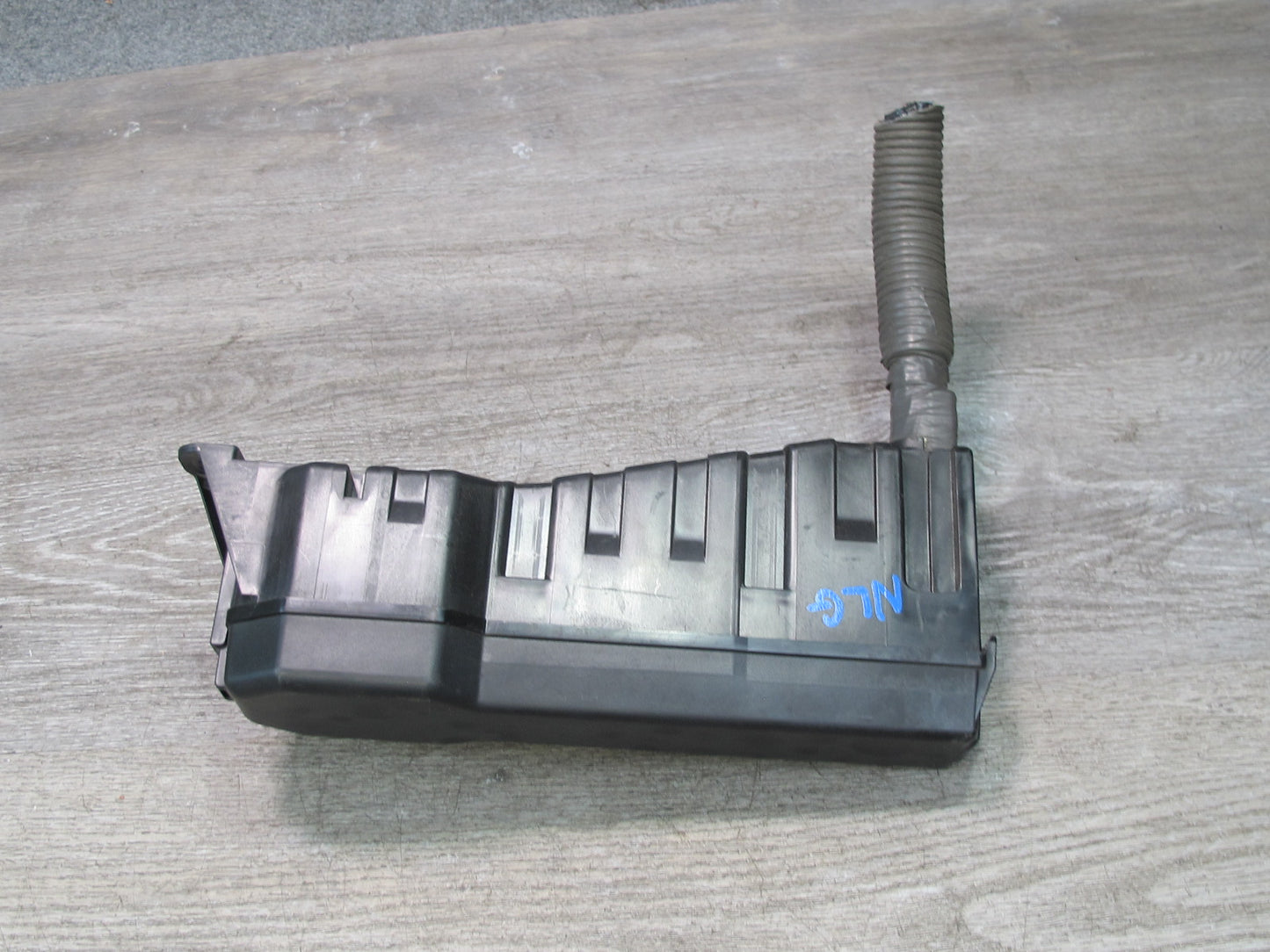 98-05 Lexus GS400 GS430 GS300 Underhood Engine Bay Fuse Relay Box Module OEM