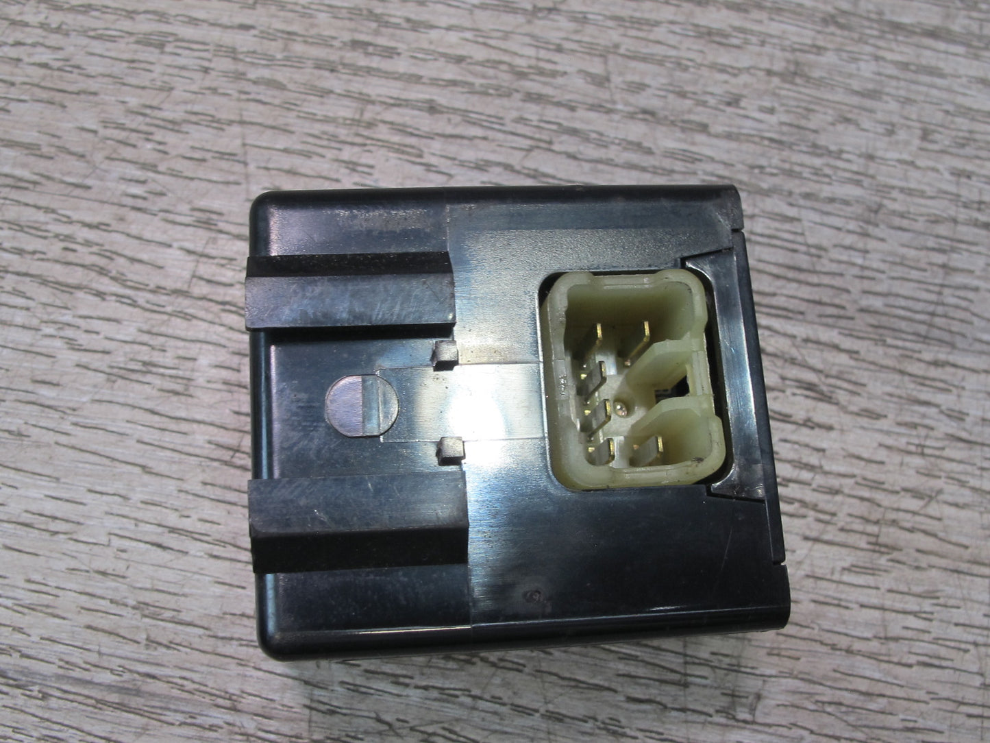 88-89 Toyota Supra MA70L Cruise Control Relay Module 88220-14010 OEM