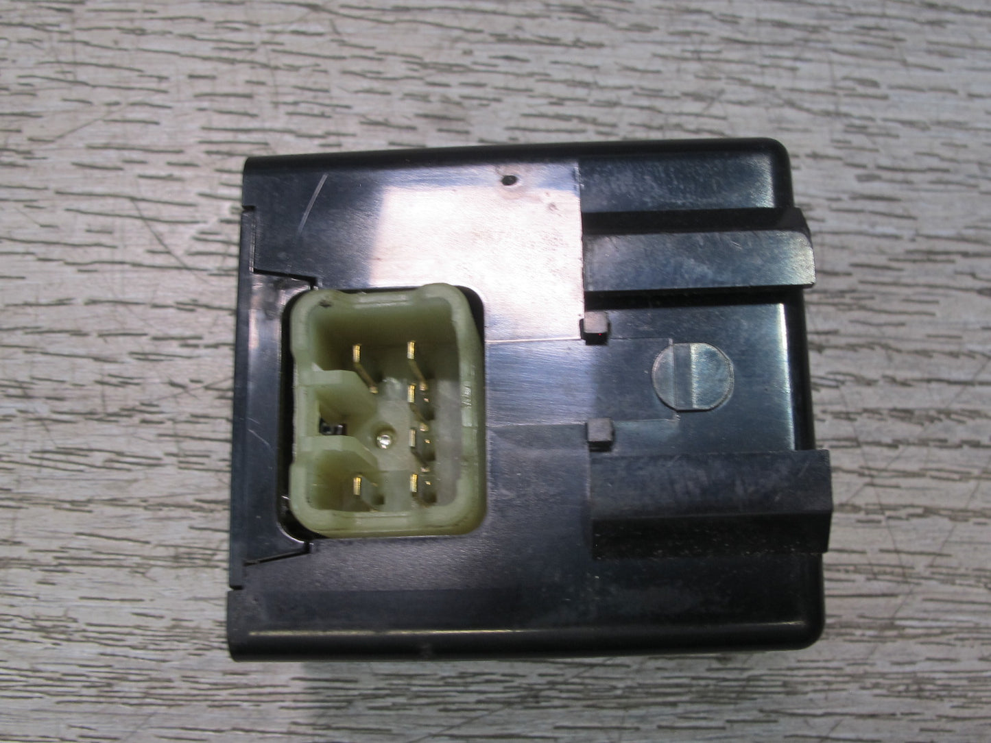 88-89 Toyota Supra MA70L Cruise Control Relay Module 88220-14010 OEM