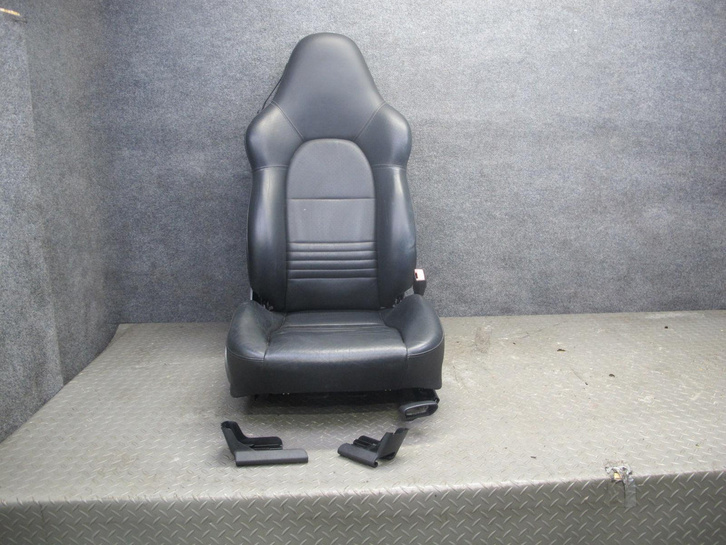 2001-2004 Porsche Boxster 986 Front Left & Right Side Leather Sport Seat Set