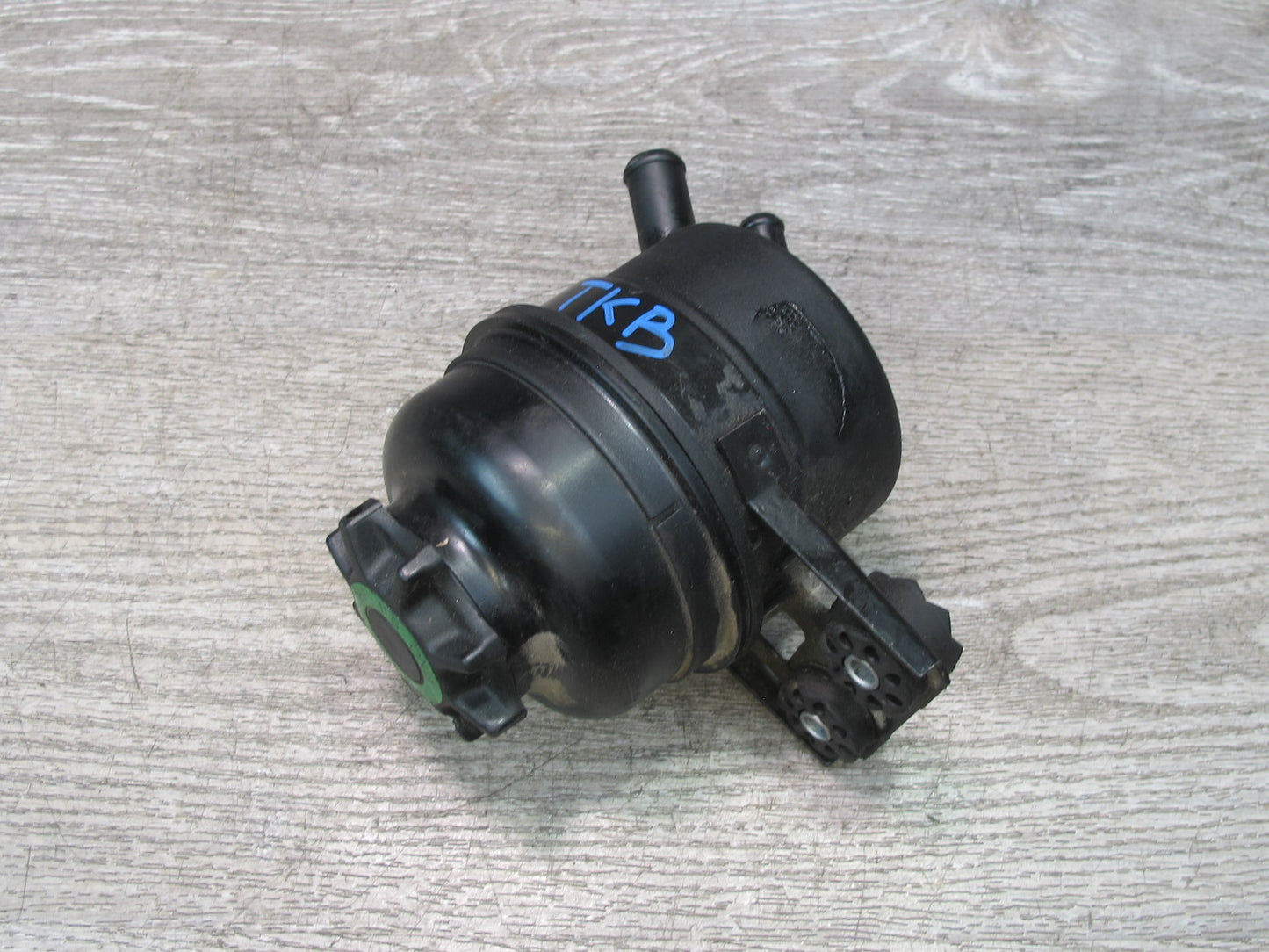 2008-2013 BMW E90 E92 E93 M3 328i 335i Power Steering Reservoir Bottle Tank