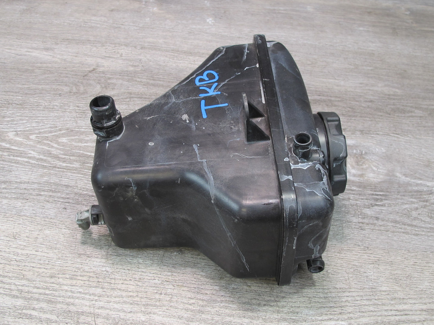 2008-2013 BMW E90 E92 E93 M3 Engine Coolant Expansion Overflow Reservoir Tank