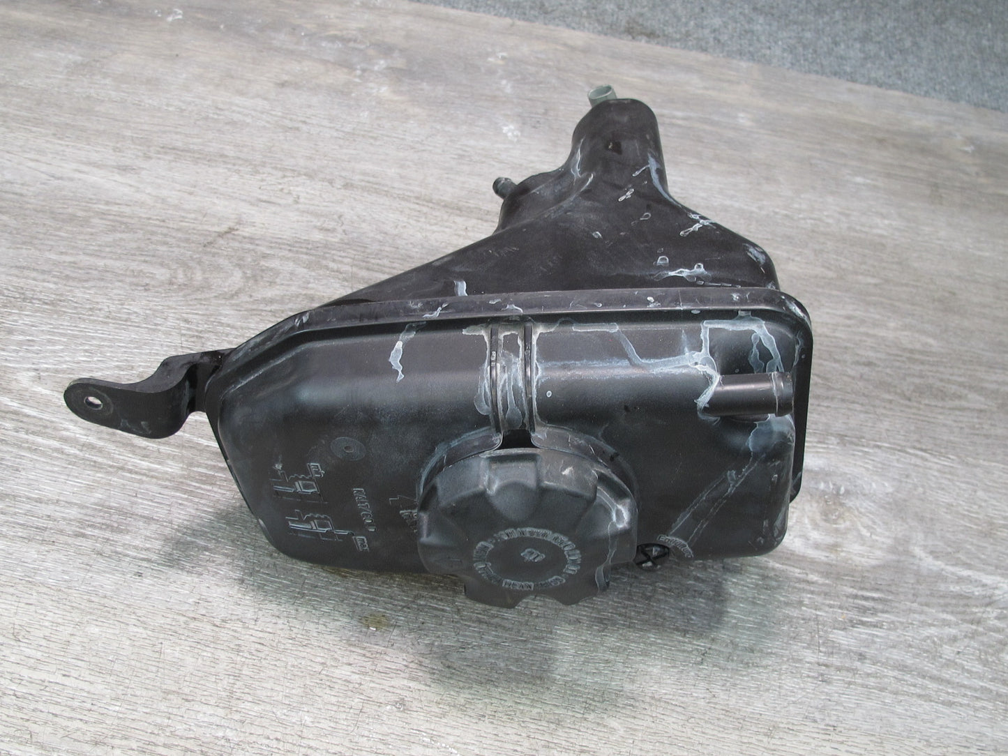 2008-2013 BMW E90 E92 E93 M3 Engine Coolant Expansion Overflow Reservoir Tank