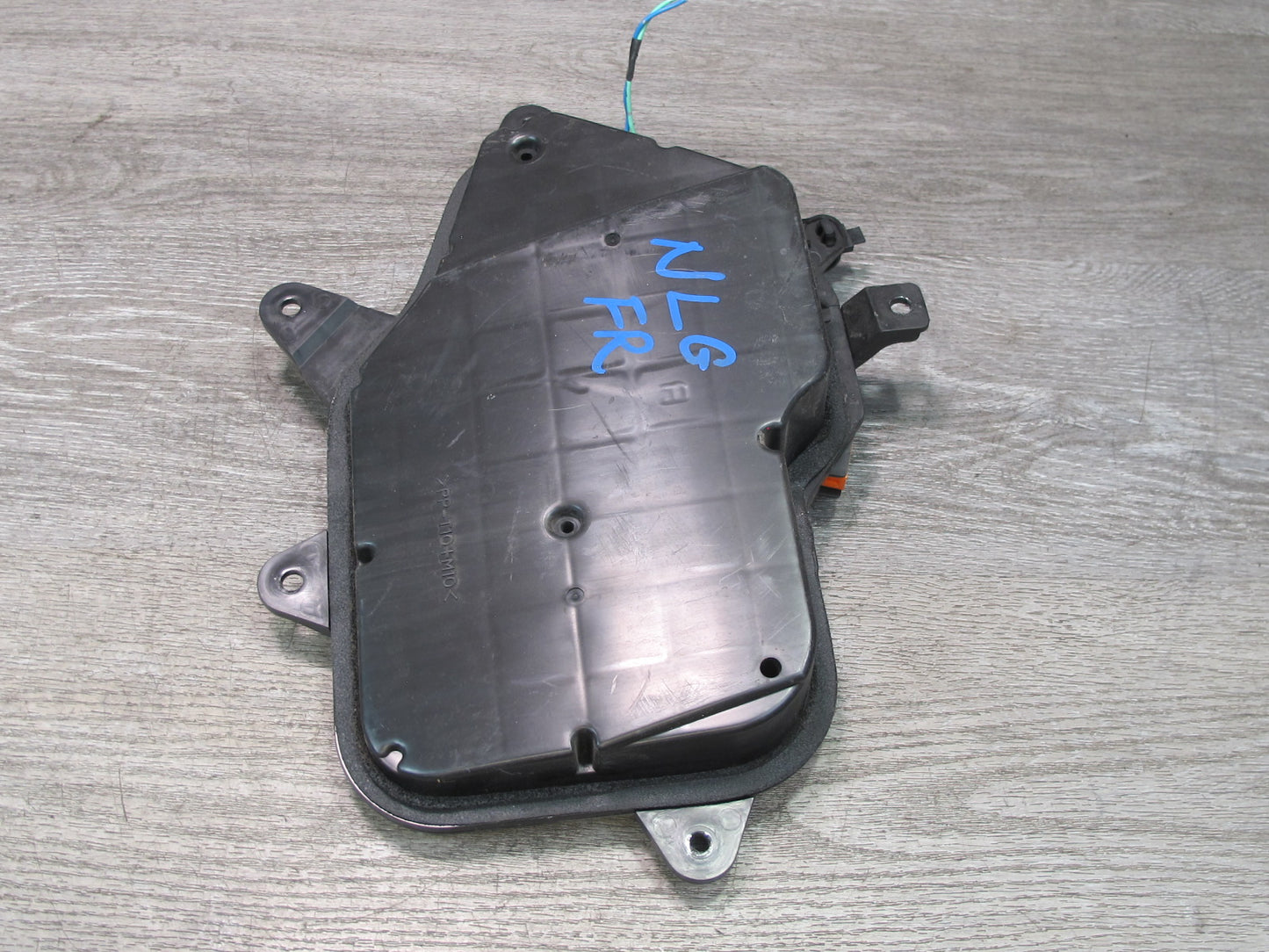 98-04 Lexus GS400 GS430 GS300 Set of 2 Front Left & Right Door Speaker OEM