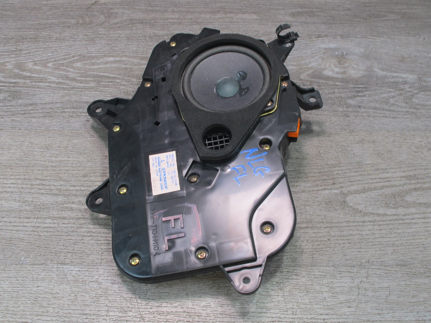 98-04 Lexus GS400 GS430 GS300 Set of 2 Front Left & Right Door Speaker OEM