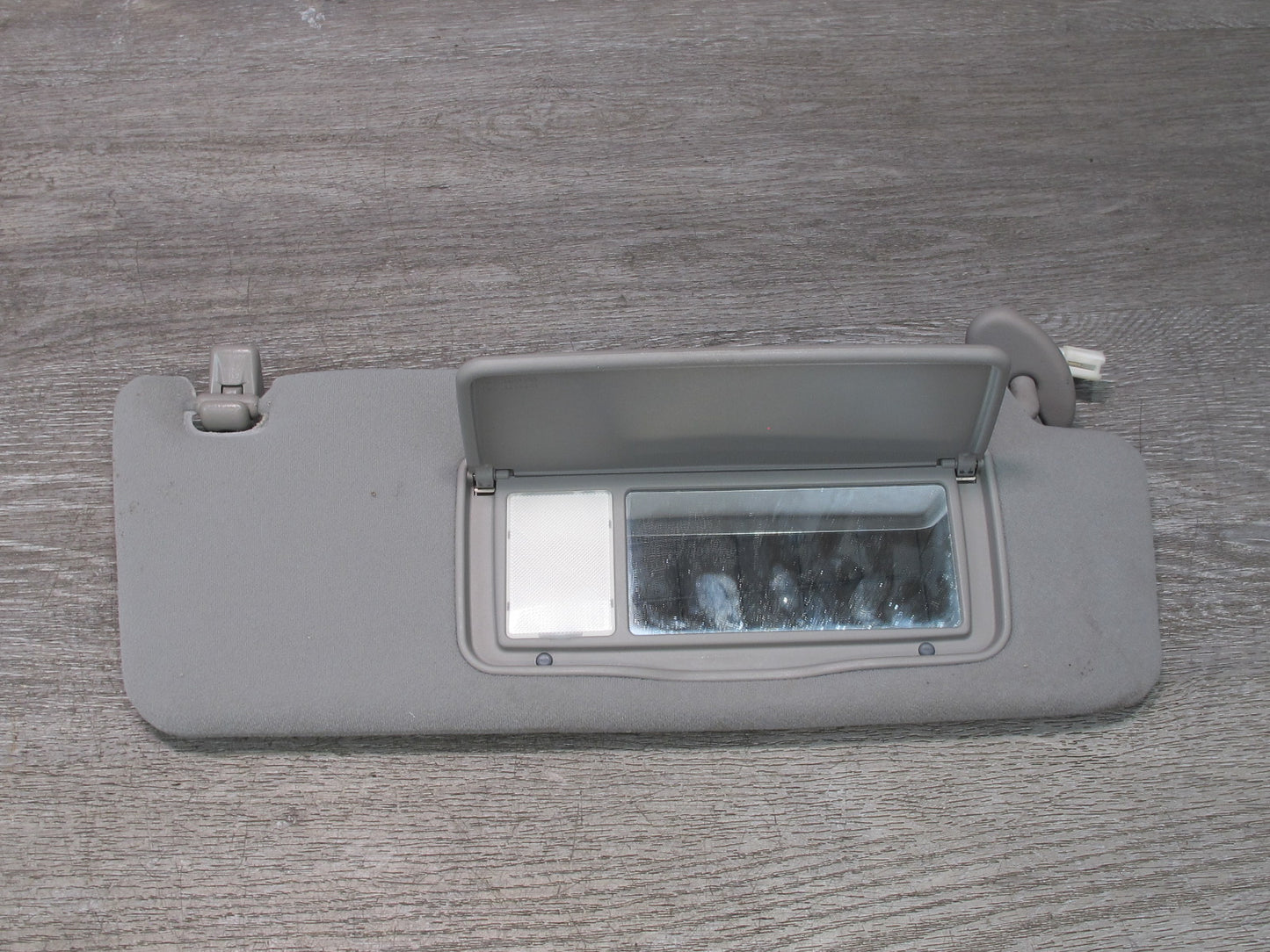 01-05 Lexus GS300 GS430 Set of 2 Front Left & Right Sun Visor Shade Gray OEM