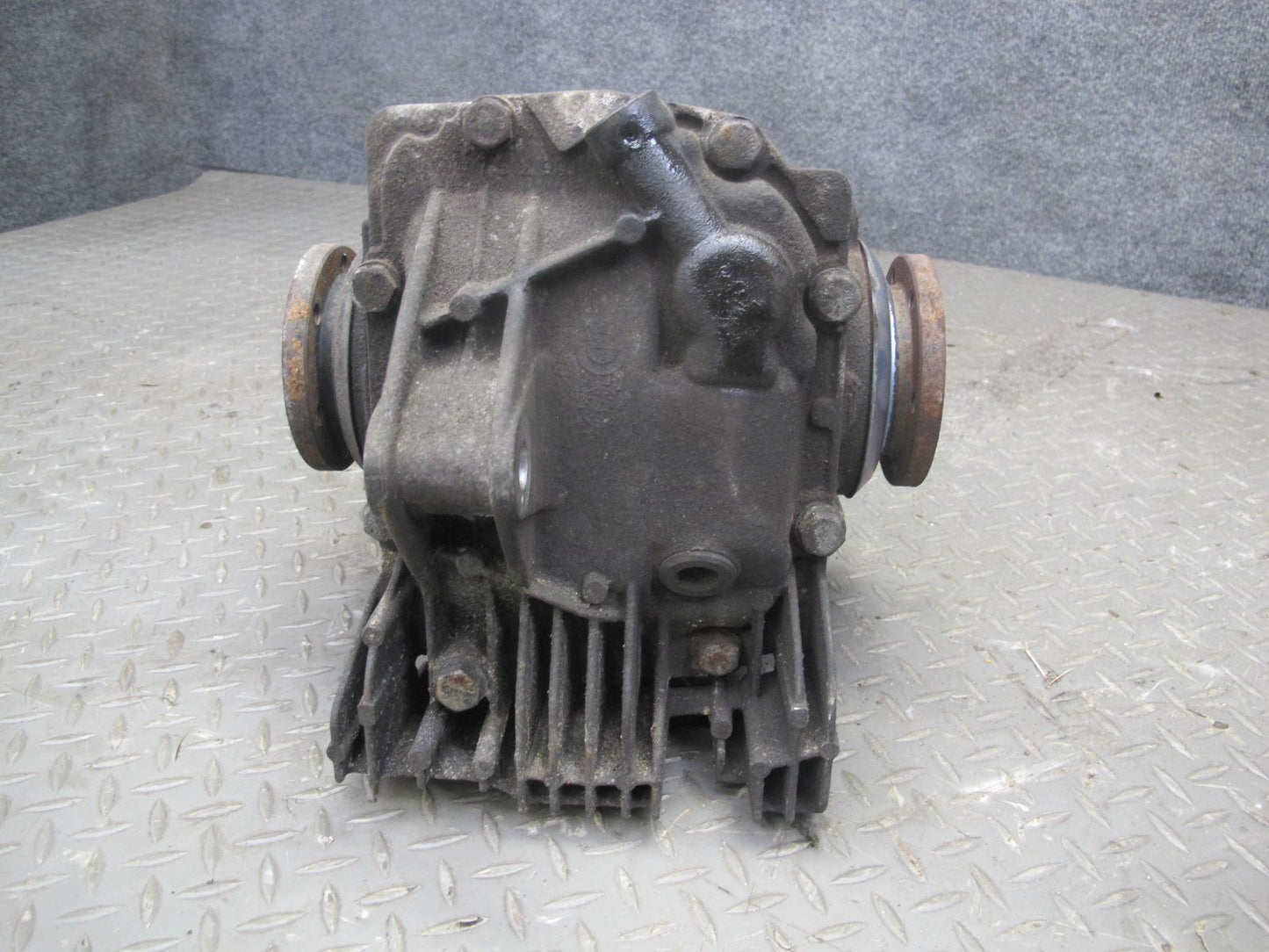07-08 BMW E86 E85 Z4 N52 3.0si A/T Rear Differential Carrier 3.64 Ratio 68K OEM