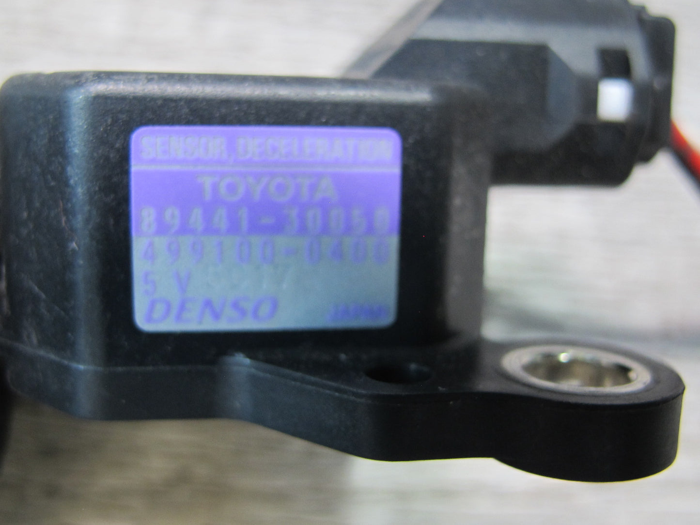 98-05 Lexus JZS160L GS300 GS430 Deceleration Sensor 89441-30050 OEM