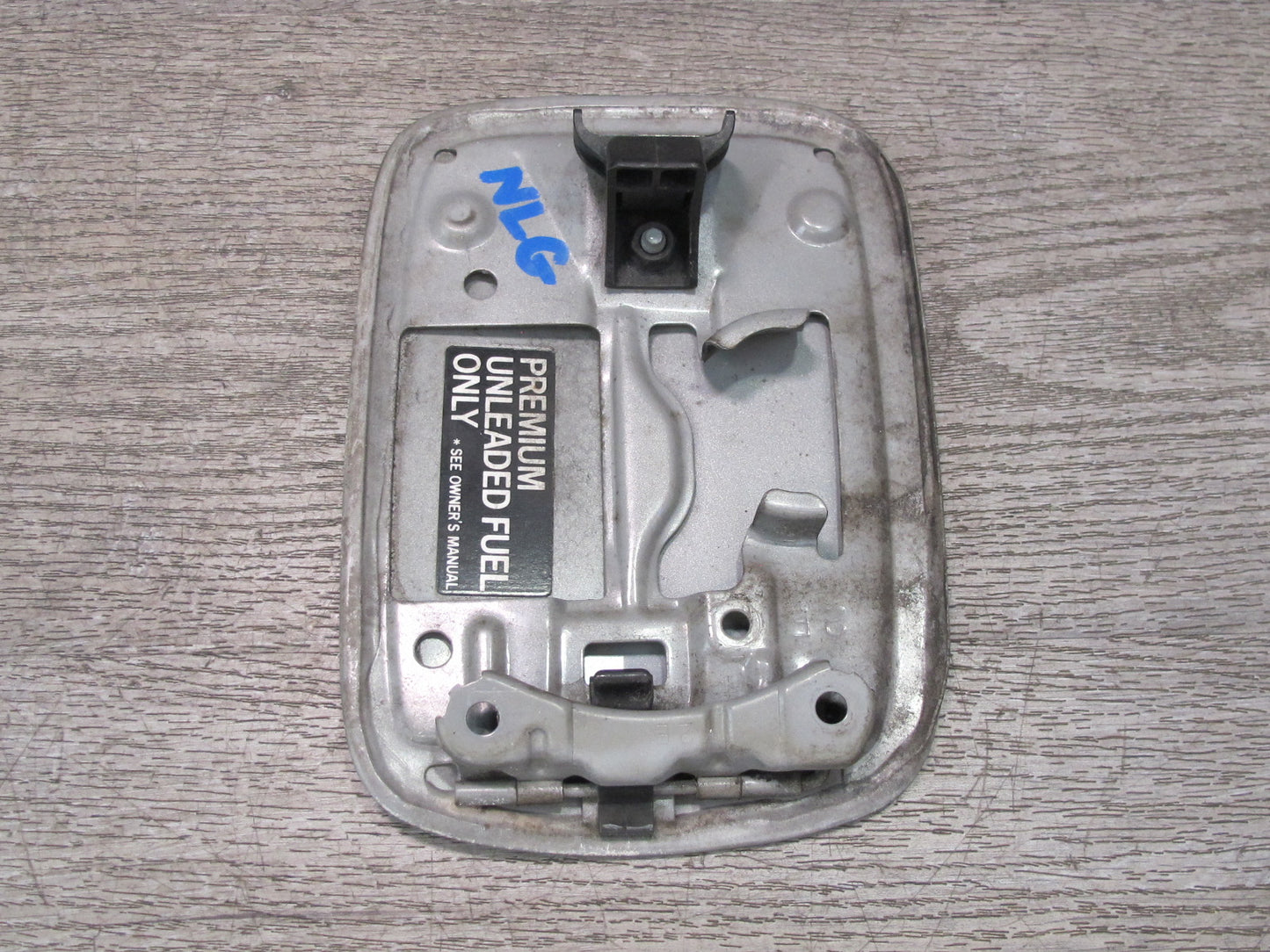 98-05 Lexus JZS160L GS400 GS430 GS300 Fuel Tank Filler Door Lid Cover Silver OEM